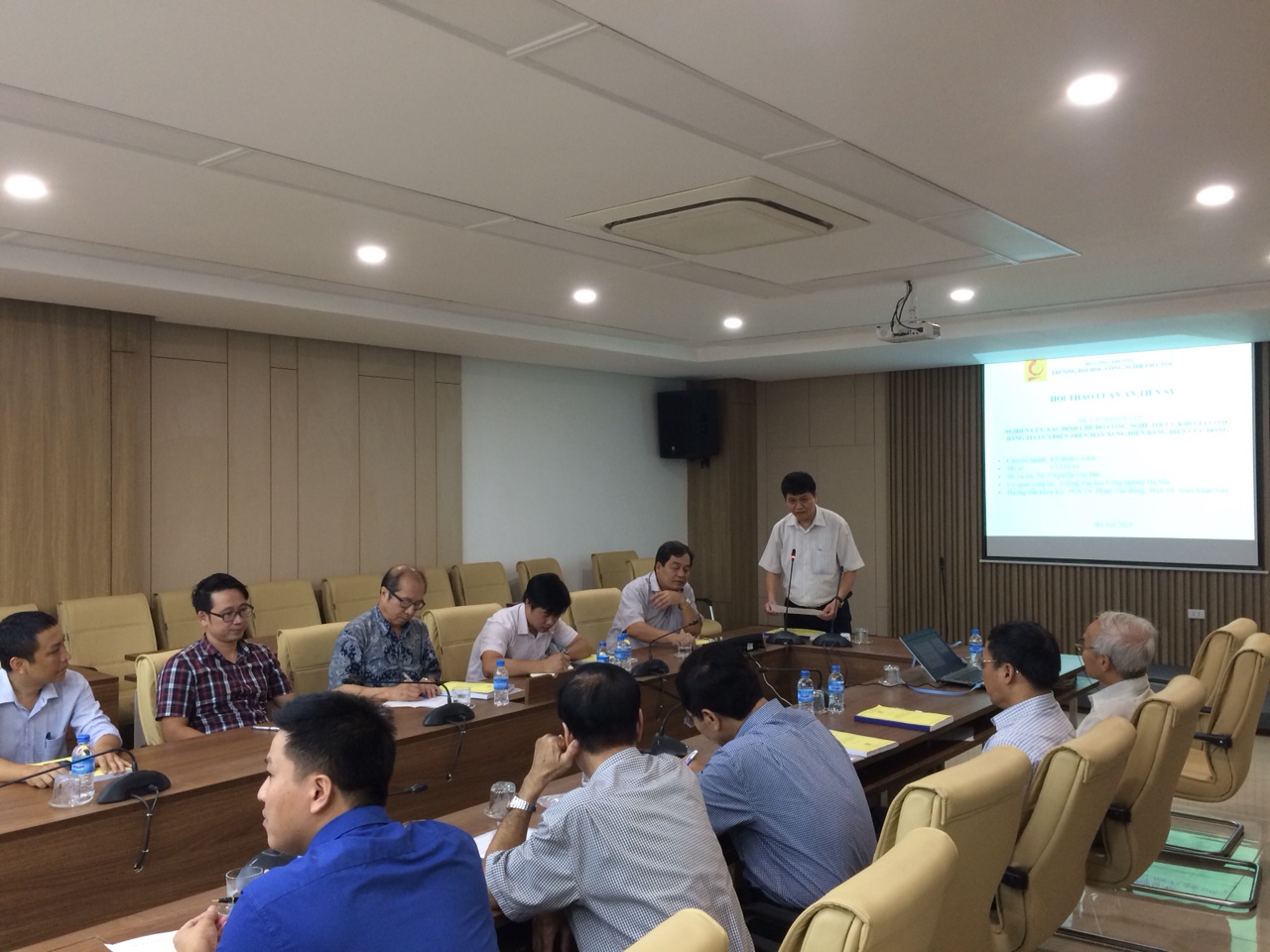 Ngày 18/8/2019 Trung tâm đào tạo Sau đại học phối hợp với Khoa Co khí tổ chức Hội thảo khoa học cho NCS Nguyễn Văn Đức, chuyên ngành Cơ khí khóa 1.