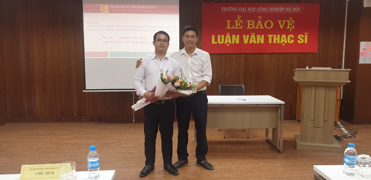 Tổ chức bảo vệ luận văn thạc sĩ cho 02 học viên lưu học sinh Lào, ngành Kỹ thuật Điện, Cao học khóa 7 đợt 2.