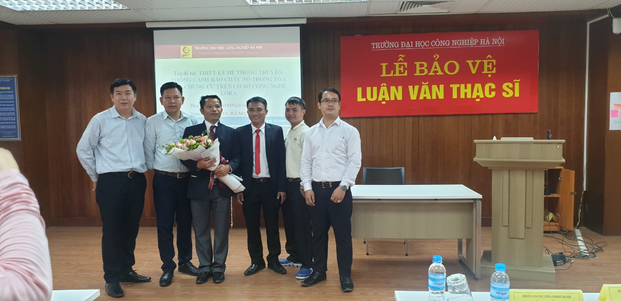 Tổ chức đánh giá luận văn thạc sĩ cho học viên KALAVONGS Sunnivath lưu học sinh quốc tịch CHDCND Lào diện Hiệp định, cao học ngành Kỹ thuật Điện tử – Khóa 7 đợt 2 (2017-2019).