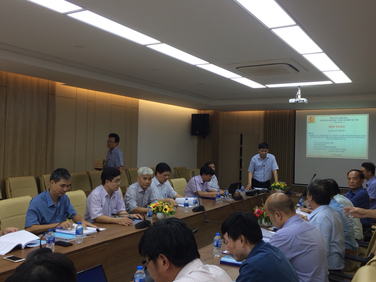 Tổ chức Hội thảo luận án tiến sĩ cho NCS Hoàng Xuân Thịnh, chuyên ngành Kỹ thuật cơ khí