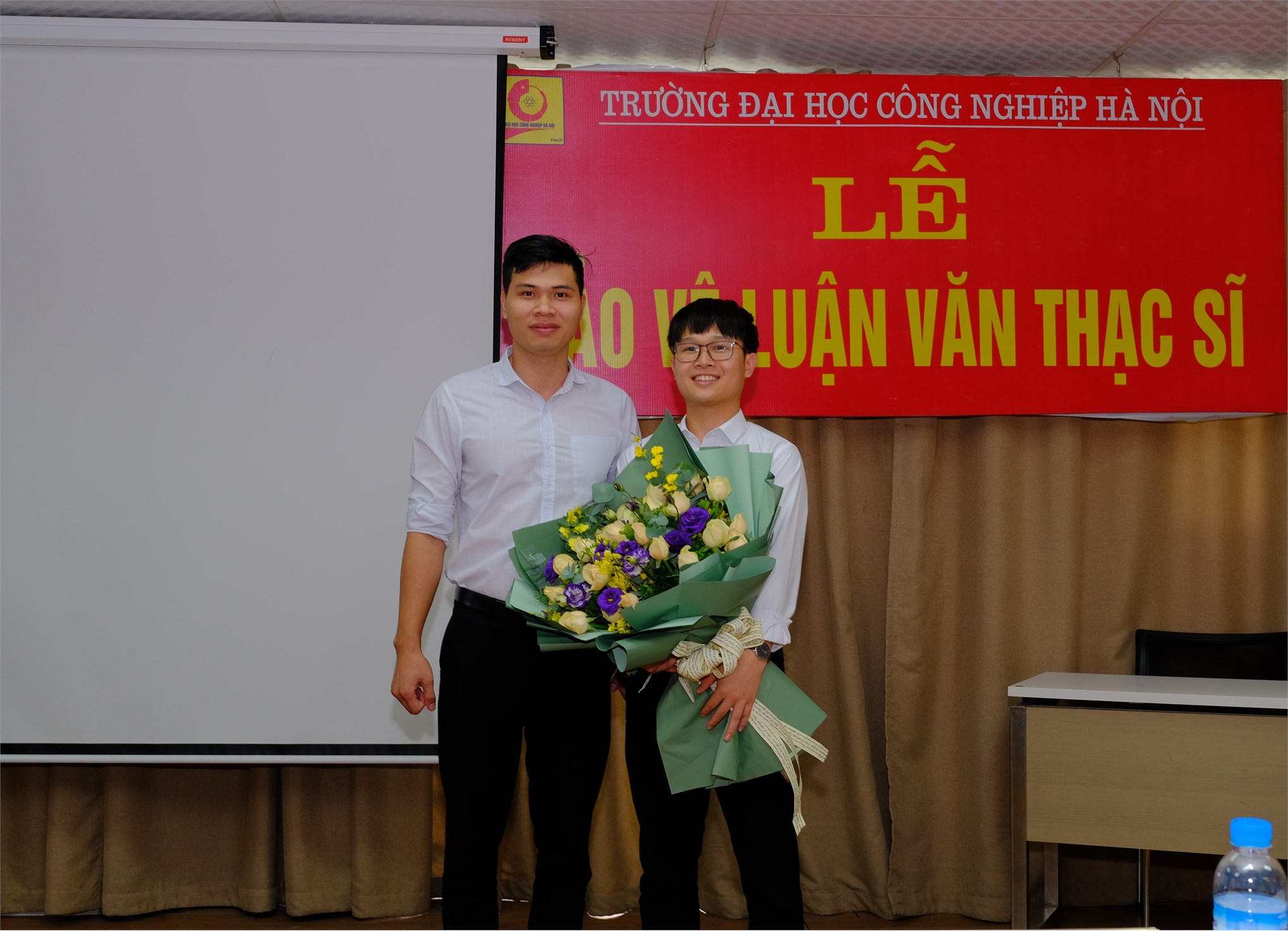 Tổ chức bảo vệ luận văn thạc sĩ cho học viên cao học ngành Kỹ thuật Cơ khí động lực - khóa 10 (niên khóa 2020-2022)