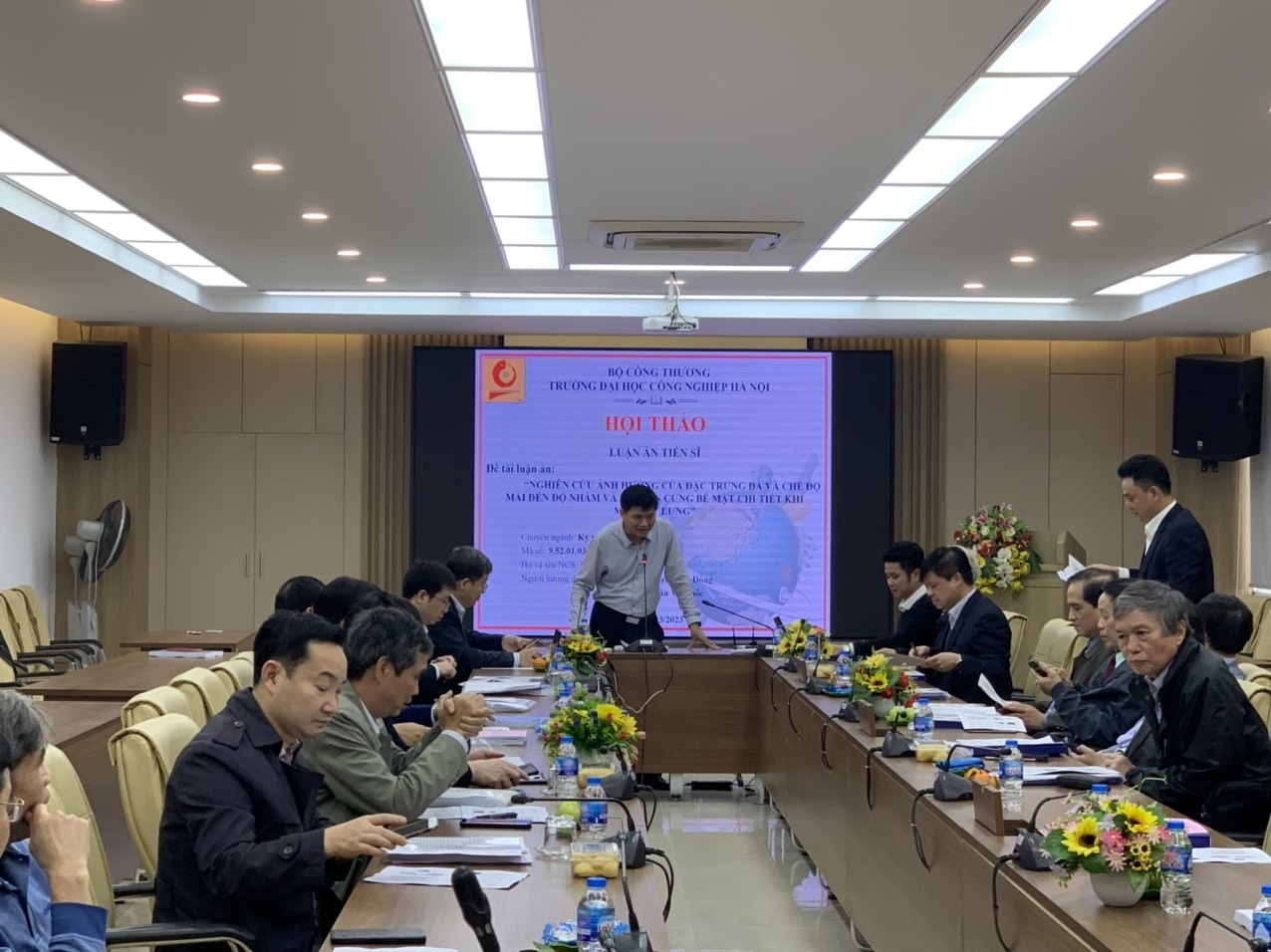 Tổ chức Hội thảo khoa học Luận án tiến sĩ cho NCS Nguyễn Huy Kiên, ngành Kỹ thuật Cơ khí, mã số: 9520103.
