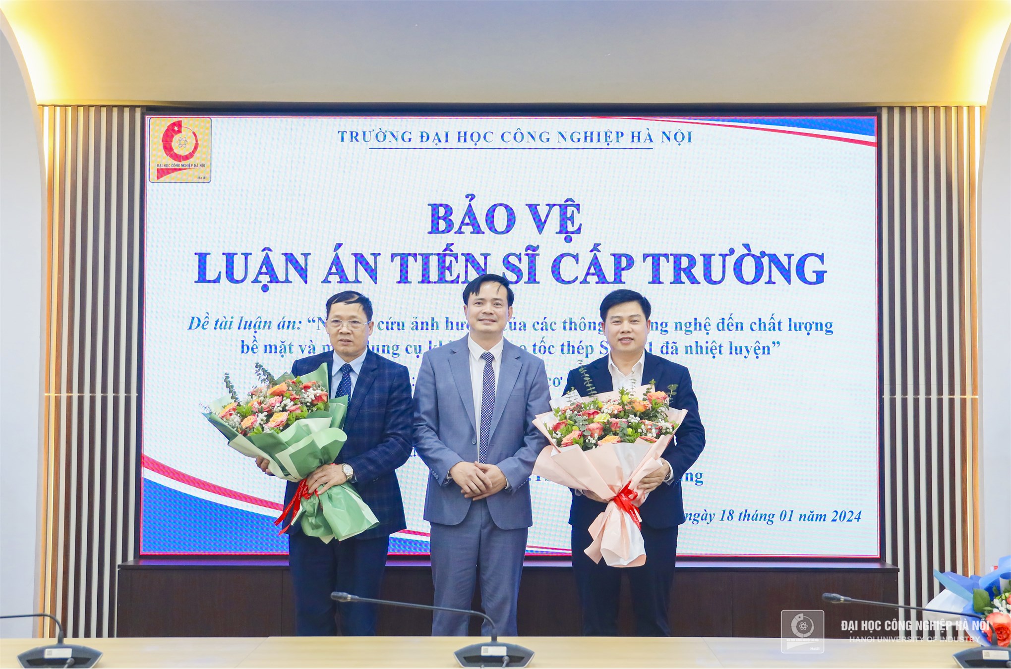 Trường Đại học Công nghiệp Hà Nội tổ chức bảo vệ luận án tiến sĩ cấp trường cho NCS Lê Thế Hưng, chuyên ngành Kỹ thuật cơ khí.