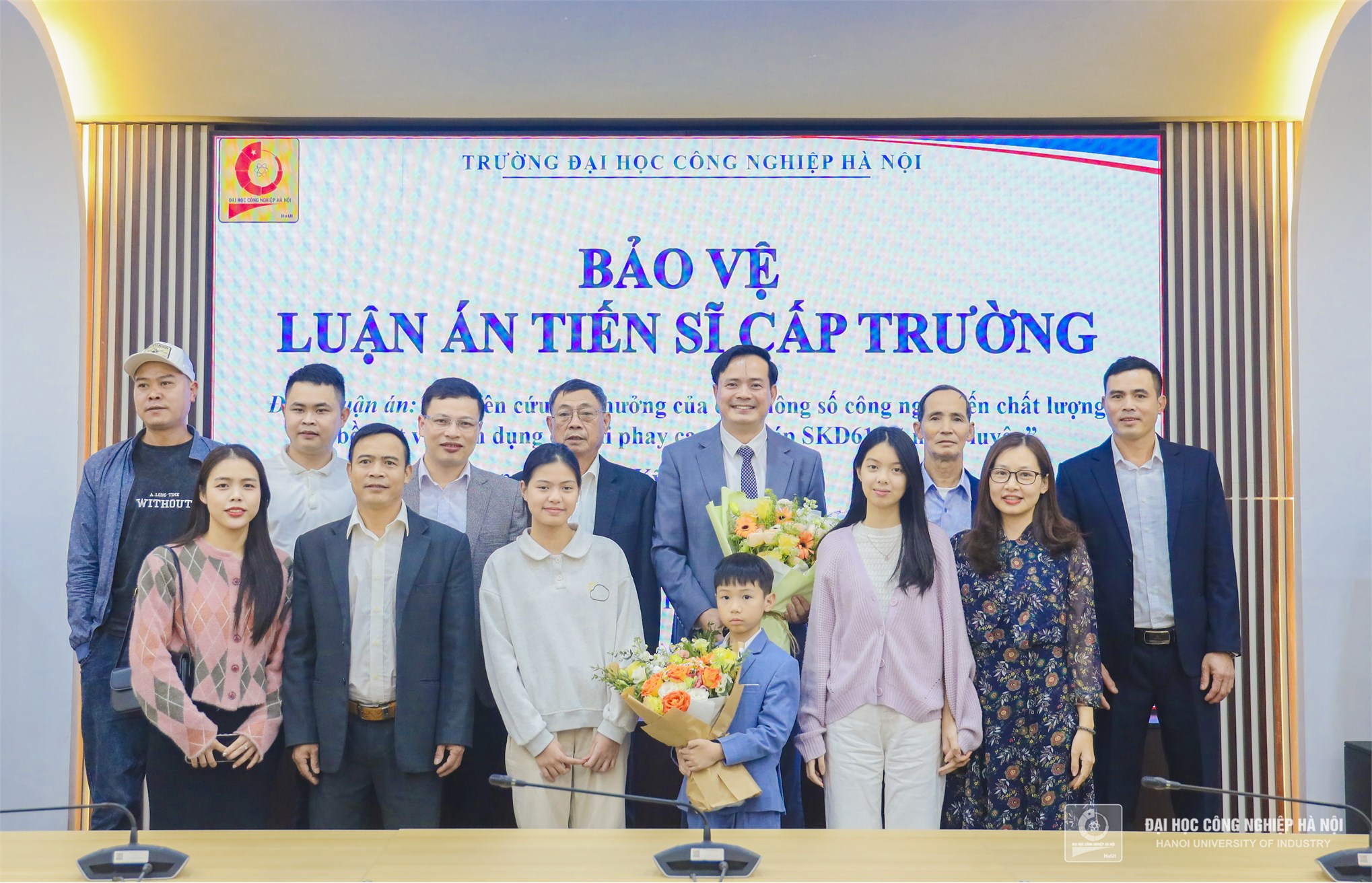 Trường Đại học Công nghiệp Hà Nội tổ chức bảo vệ luận án tiến sĩ cấp trường cho NCS Lê Thế Hưng, chuyên ngành Kỹ thuật cơ khí.