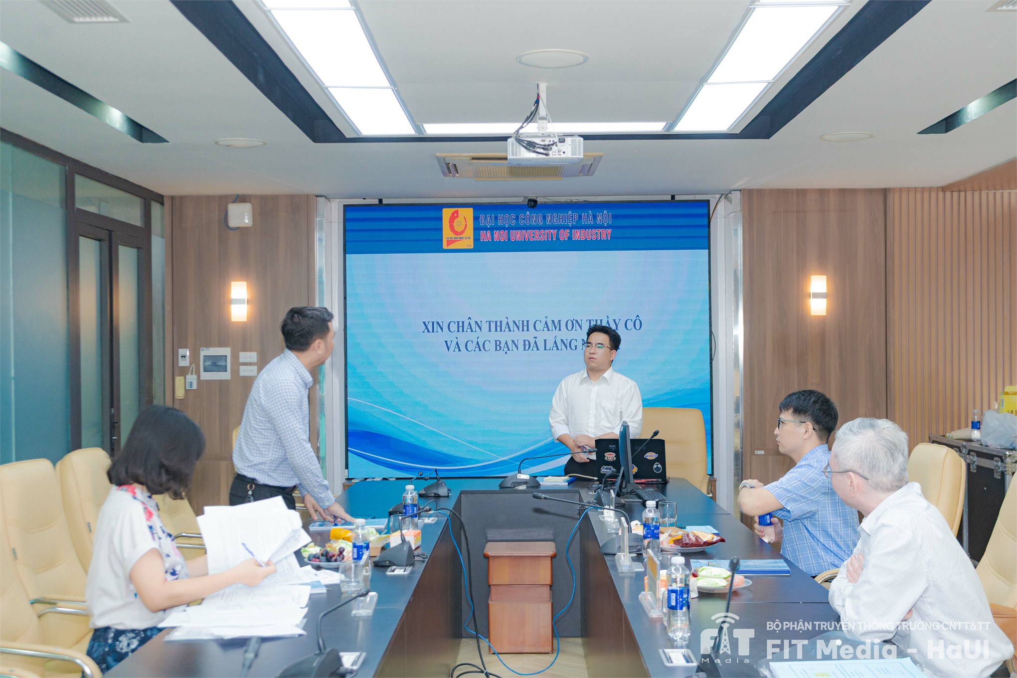 Chúc mừng học viên cao học ngành Hệ thống thông tin bảo vệ thành công Đề án tốt nghiệp thạc sĩ