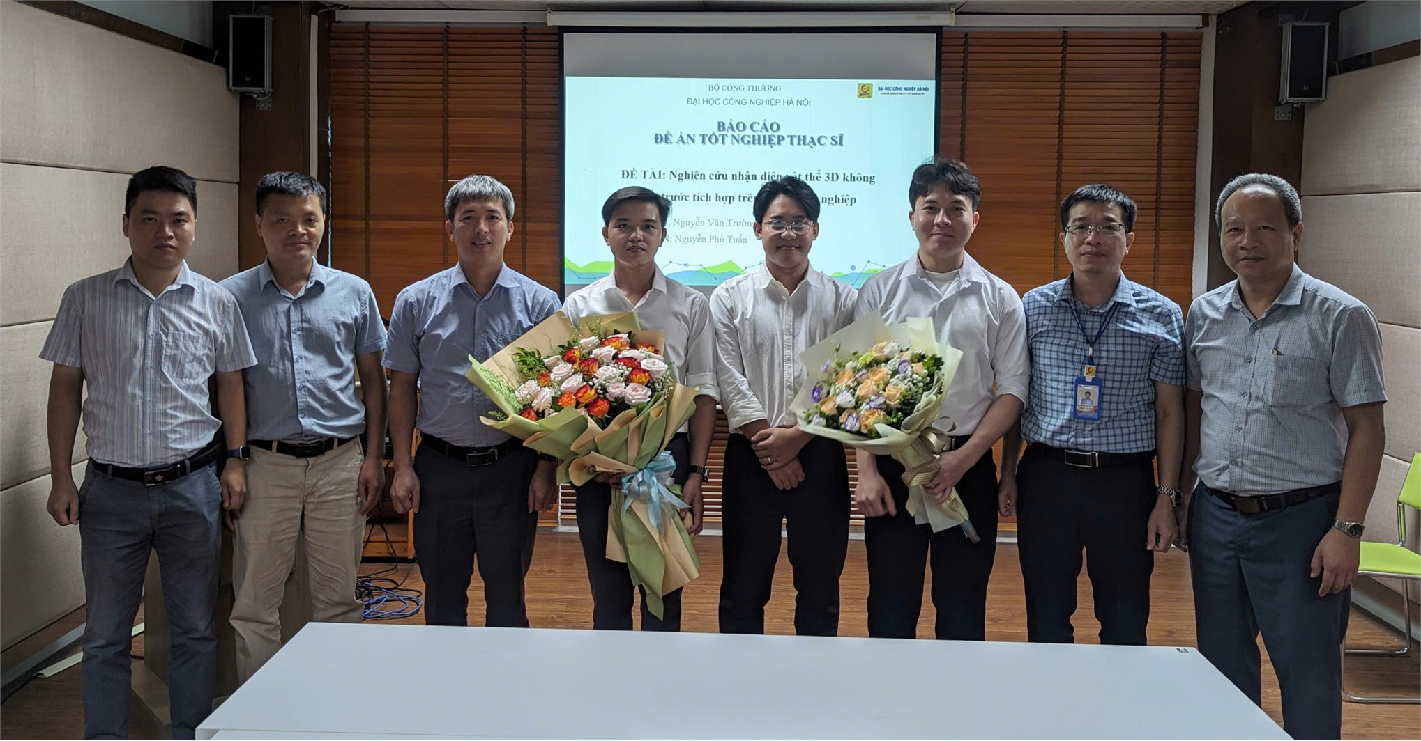 Lễ bảo vệ luận văn thạc sĩ ngành Kỹ thuật Cơ điện tử: Khẳng định giá trị thực tiễn
