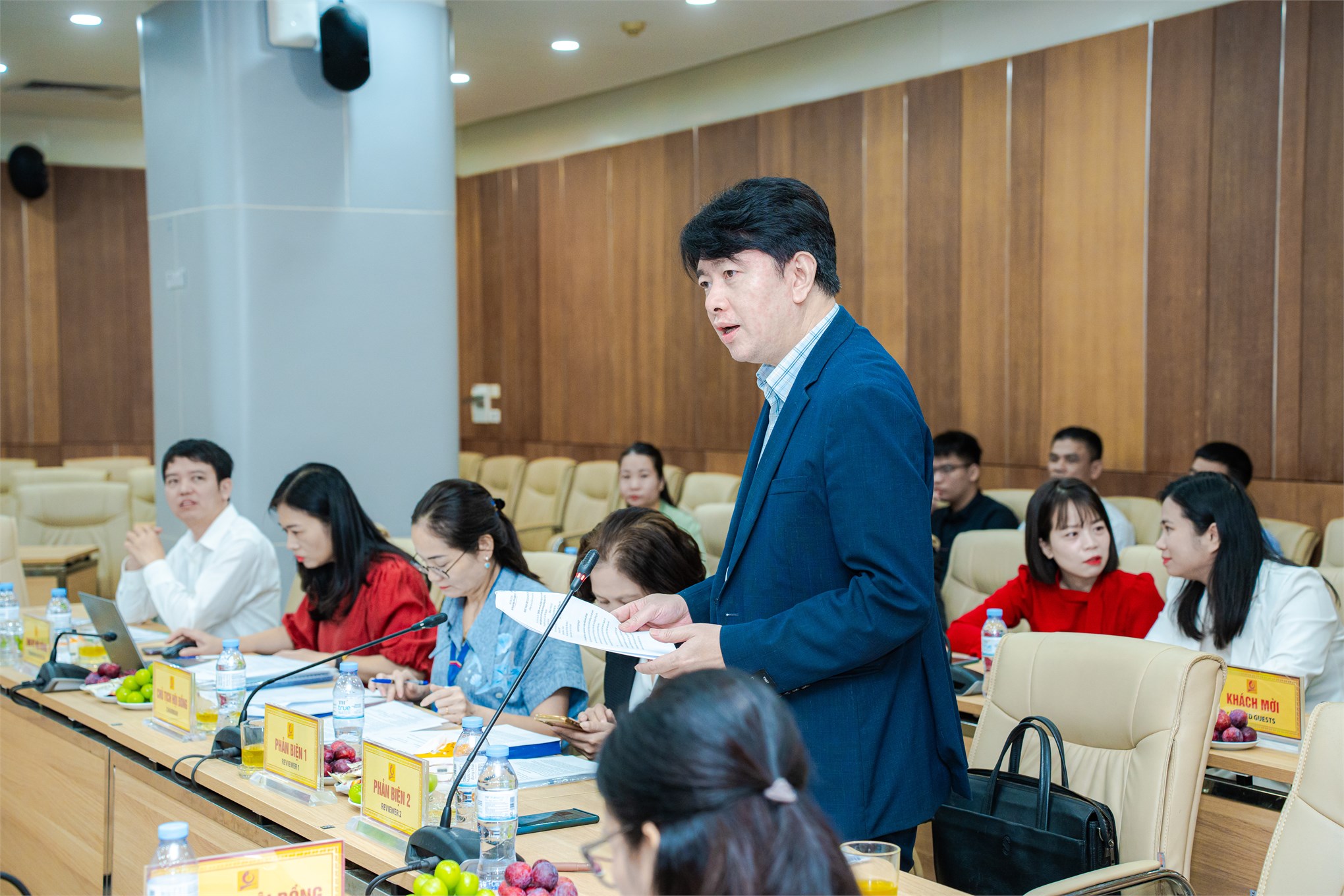 Nghiên cứu sinh Cao Thị Nhiên bảo vệ thành công luận án tiến sĩ tại Trường Đại học Công nghiệp Hà Nội