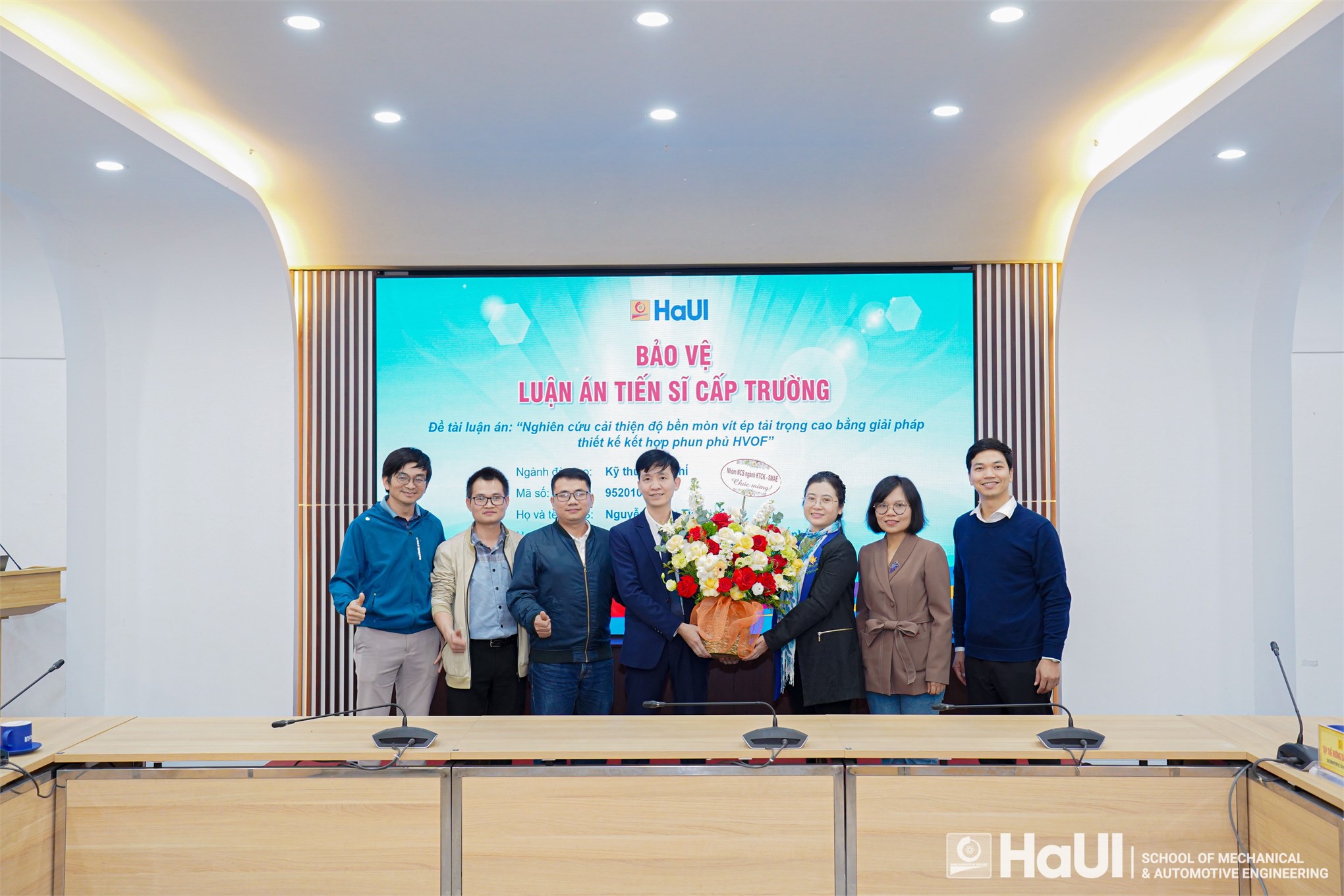 HaUI tổ chức thành công buổi bảo vệ luận án tiến sĩ cho NCS Nguyễn Hồng Tiến – Ngành Kỹ thuật cơ khí