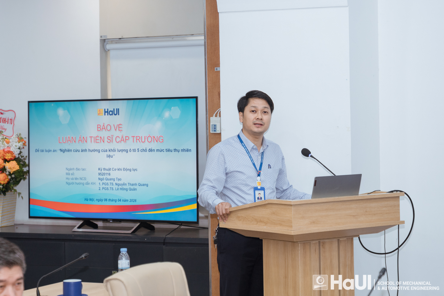 Chúc mừng NCS Ngô Quang Tạo bảo vệ thành công luận án tiến sĩ cấp Trường, Ngành Kỹ thuật cơ khí động lực