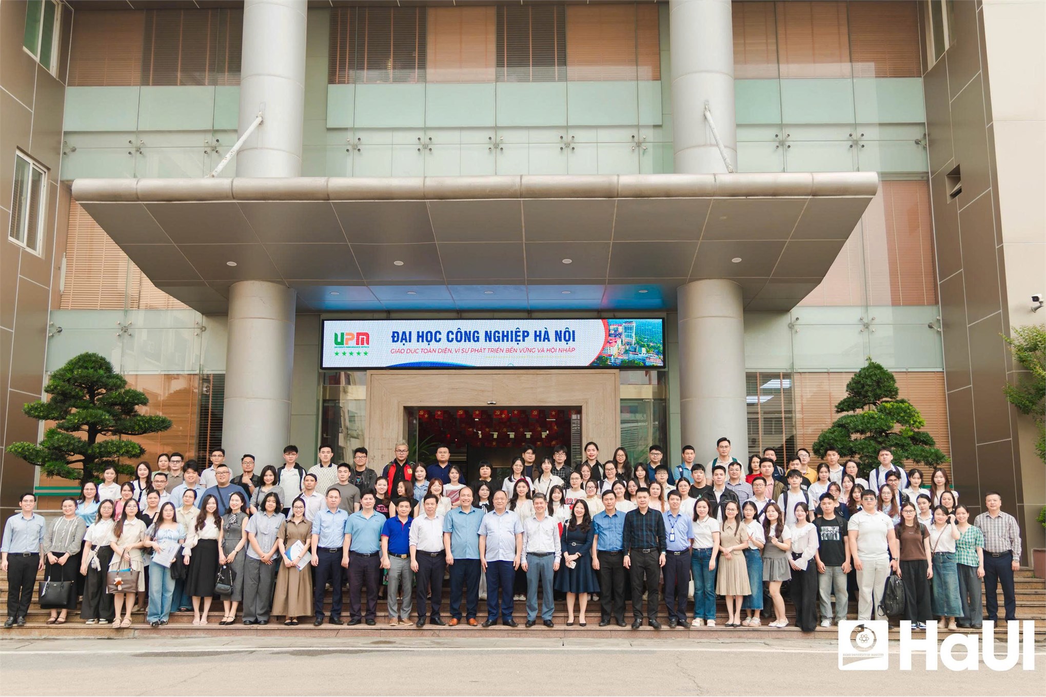 Chào mừng học viên cao học khóa 16 đợt 1 nhập học