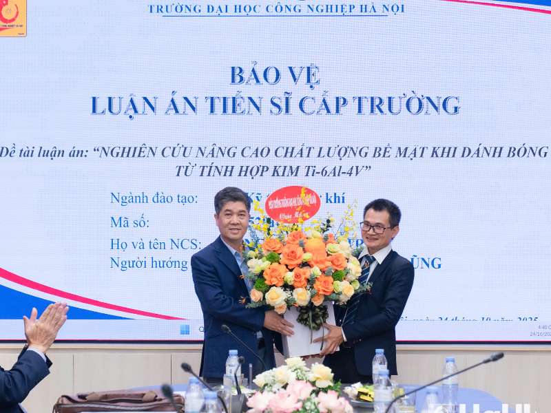 Trường Đại học Công nghiệp Hà Nội tổ chức bảo vệ luận án tiến sĩ cấp trường cho NCS Nguyễn Duy Trinh, chuyên ngành Kỹ thuật cơ khí